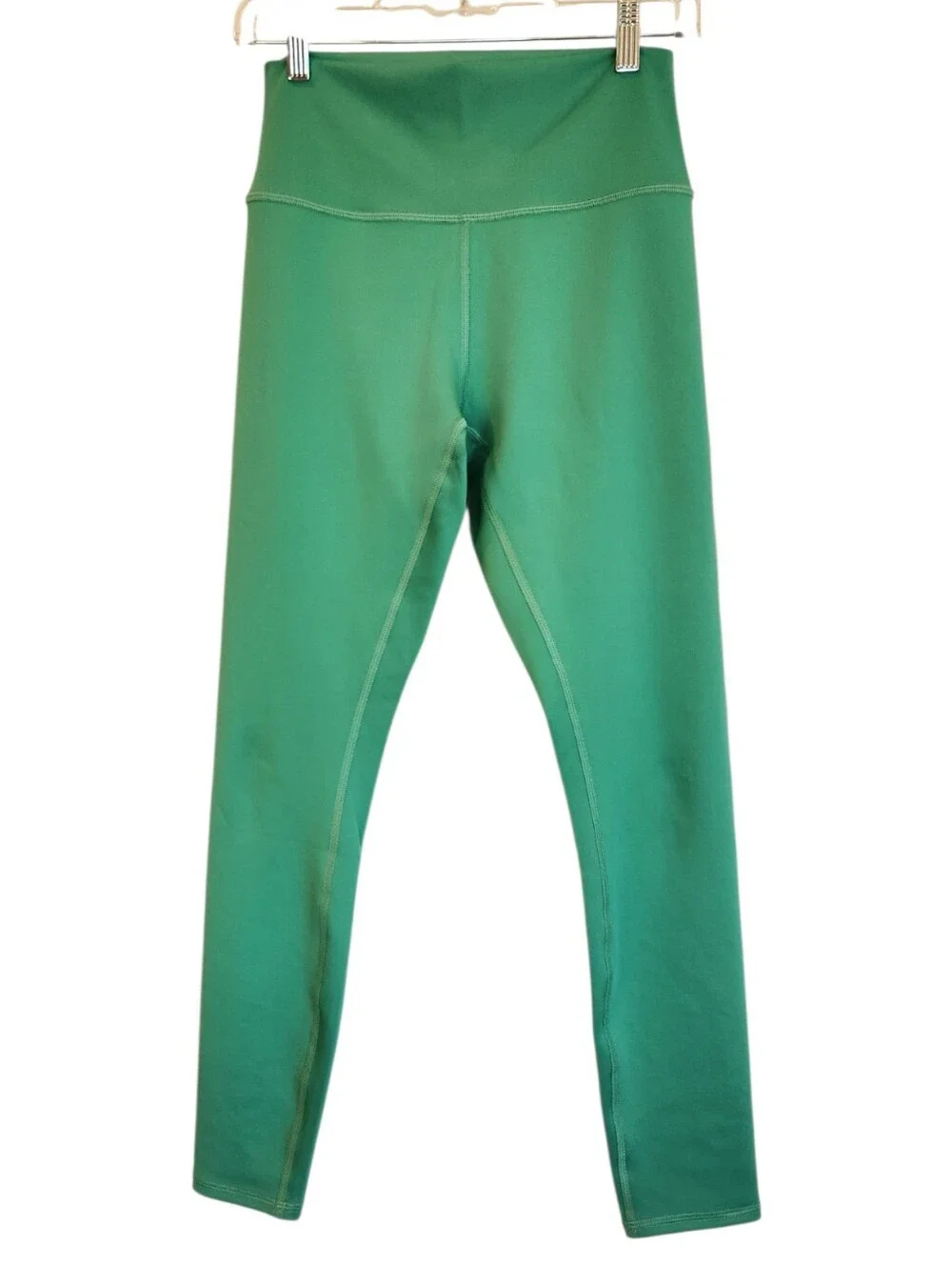 ALO Yoga 7/8 High Waist Airlift Leggings Limited Edition Lettuce Green Size L